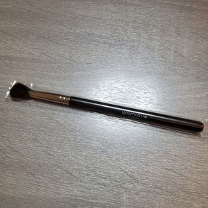 Younique Blending Brush
